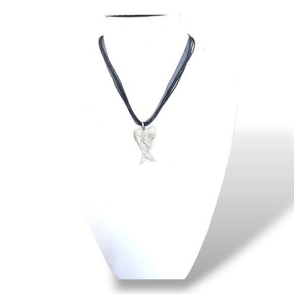 Solid Die Cast 925 Sterling Silver Crossed Exquisite Detail Angel Wing Charm - Picture 4 of 5